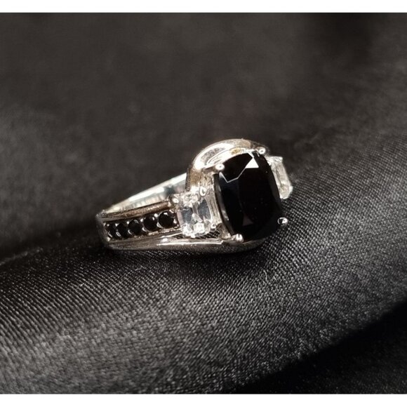 BGE Signed Black Onyx 925 Sterling Silver Ring Size 6 - Picture 1 of 3